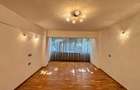 Apartament 3 camere et 1 Calea lui Traian zona Lahovari