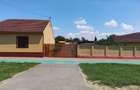 Casă individuală cu 4 camere cu Teren 1070 Mp în Central - 1