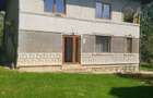 Vila P+E cu teren 2559 mp, vie, garaj, izvor - Borosteni, Gorj - 18