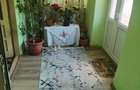Casă cu 4 camere în Central - 2