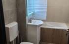 Inchiriez apartament cu 3 camere - 12