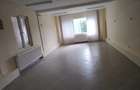 Metrou Republica-cladire birouri, productie usoara, 200mp, 5 camere, str Grindeiului, sector 3 - 4