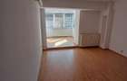 Apartament cu 4 camere decomandat în Decebal - 17
