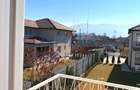 Apartament cu 4 camere semidecomandat în Ghimbav - 1