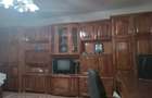 Casă cu 3 camere cu Teren 2400 Mp în Central - 1