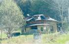 Proprietate pe Valea Vâlsanului – Cabane din lemn + Casă ecologică COB - 1