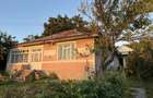 Casa cu teren de vanzare - 1