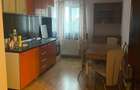 Apartament cu 3 camere decomandat în Valenta - 1