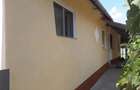 Casă cu 2 camere cu Teren 952 Mp în Central - 3