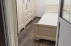 Inchiriez apartament 3 camere Roman - 12