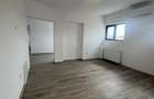 Apartament cu 3 camere decomandat în Central - 3