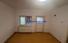 Valu lui Traian, casa la sosea, renovata - 4