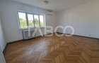 Apartament cu 3 camere decomandat în Ștrand - 1