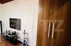 Apartament cu 3 camere semidecomandat în Central - 2