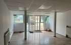 Inchiriez spatiu comercial Zona Intim - 9