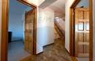 Casa cu teren de inchiriat in Palazu Mare - 10