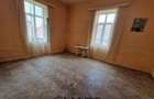 Apartament cu 3 camere semidecomandat în Central - 3