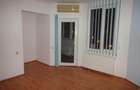 Casă cu 10 camere cu Teren 520 Mp în Nord - 8