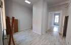 Apartament cu 3 camere semidecomandat în Central - 6