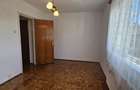 Vand apartament de 2 camere,cf.1,semidecomandat situat in zona Rahovei - 11