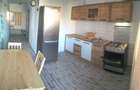 PF inchiriez apartament 2 camere + bucatarie cu loc de luat masa, parcare privata - 1