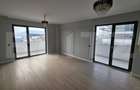 Apartament cu 3 camere decomandat în Independenței - 2