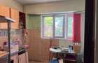 Apartament cu 3 camere semidecomandat în Vitan - 2