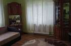 Se vinde casa, situata intr-o zona linistita, ideala pentru locuit si relaxare. - 8