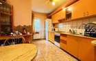 Apartament cu 3 camere decomandat în Decebal - 3