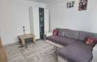 Apartament cu 3 camere decomandat în Tractorul - 3
