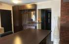 Apartament cu 3 camere decomandat în 13 Septembrie - 19