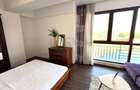 Apartament cu 3 camere decomandat în Sisești - 3