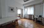 Apartament cu 3 camere semidecomandat în Calea Victoriei - 1