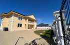 Casa moderna 346 mp Teren 1091 mp Izvor - 2