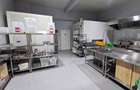 Inchiriez spatiu comercial in Statiunea Costinesti - 9