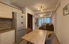 Apartament cu 3 camere decomandat în Tractorul - 3