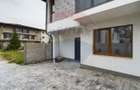 Casa de vanzare + teren 1000 mp - 11