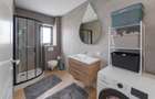 Apartament cu 3 camere decomandat în Tractorul - 3
