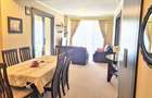 Apartament cu 3 camere semidecomandat în 13 Decembrie - 2