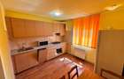 Apartament cu 3 camere decomandat în Rahova - 2