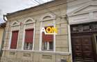 Casa 5 camere, 2 bai, 490 mp teren, Centru, pretabila pentru birouri - 1