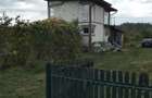 teren cu livada si casa la rosu - 4