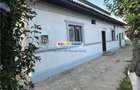 Casă cu 2 camere cu Teren 2600 Mp în Petrești - 10