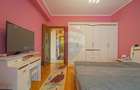 Apartament cu 3 camere decomandat în Tractorul - 7