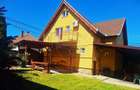 Casă cu 5 camere cu Canalizare în Trei Stejari - 1