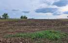 Teren 4700 intravilan de vanzare sau schimb cu garsoniera - 1