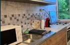 Apartament 3 camere, balcon inchis, KM 4-5, etaj 4 din 5, posibilitate - 2