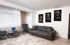 Apartament cu 3 camere în Micro 16 - 1