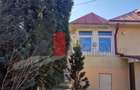 Casă cu 3 camere cu Teren 272 Mp în Bușteni - 4