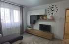 Apartament cu 3 camere decomandat în Tractorul - 2